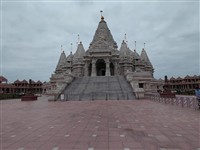 Secure your seat with A-1 Tours now for a memorable outing 